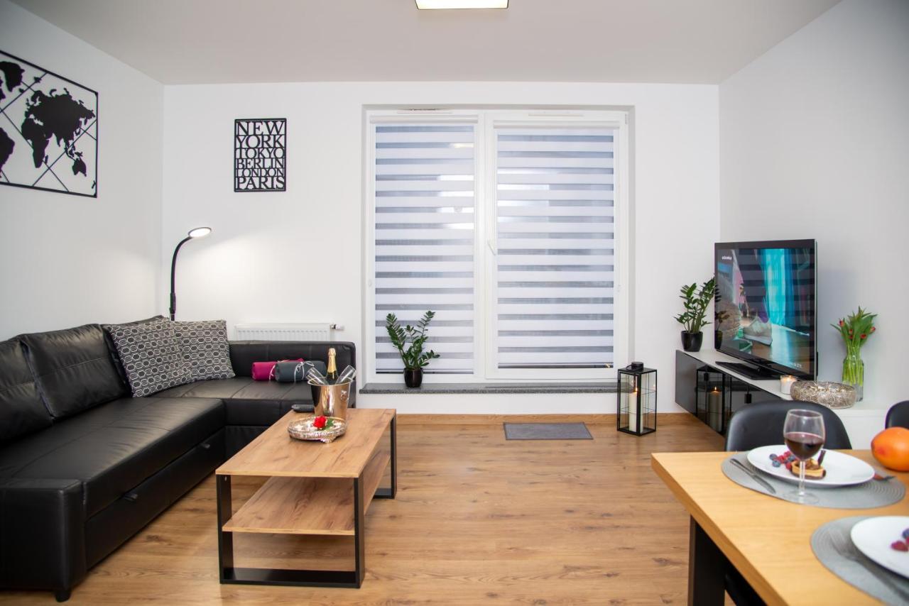 Maya'S Flats & Resorts 49 - Spacious 3 Rooms Apartment In Szafarnia Gdańsk Exterior foto