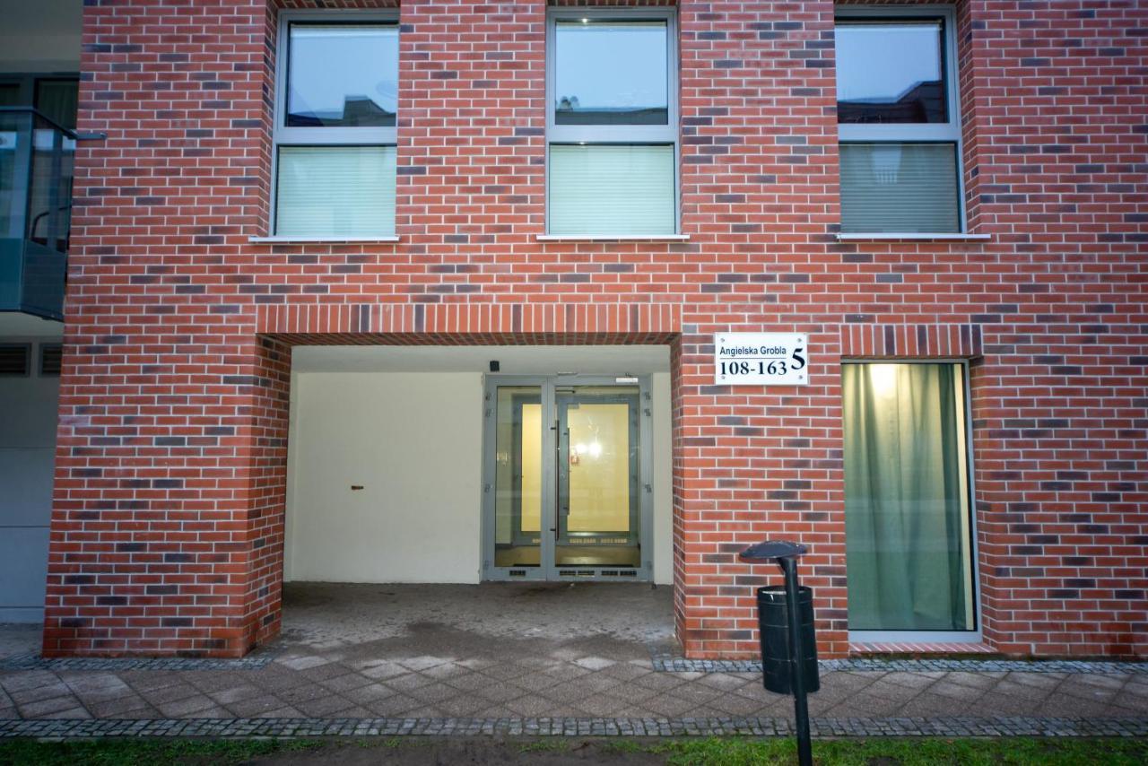 Maya'S Flats & Resorts 49 - Spacious 3 Rooms Apartment In Szafarnia Gdańsk Exterior foto